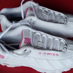 NEW Women's K Swiss Tennis shoes sneakers